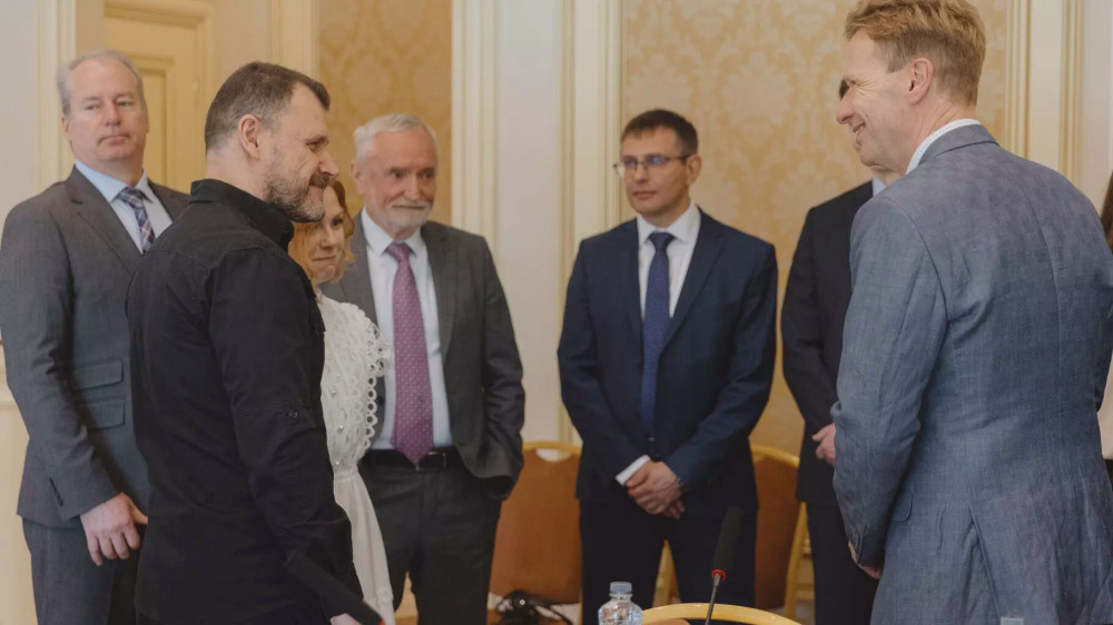 4675 image for slide