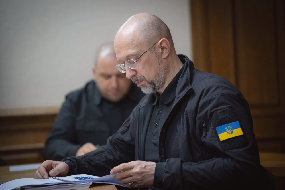 6772 image for slide